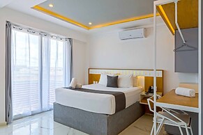 Luxury Apartments Pool & Jacuzzi