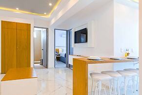 Luxury Apartments Pool & Jacuzzi