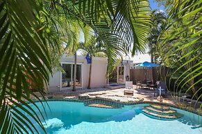 Flagler's Oasis by Avantstay Private Pool in Key West Month Long Stays