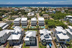 Aquamarine by Avantstay 7BR w/ Pool, Hot Tub, Outdoor Dining, BBQ & Ne