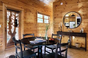 Hickory Ridge by Avantstay Incredible Private Elevated Cabin Sleeps 20