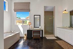 Legends by Avantstay Stunning Golf Villa Featuring Spa, Pool & Fire-pi