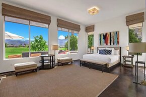 Legends by Avantstay Stunning Golf Villa Featuring Spa, Pool & Fire-pi