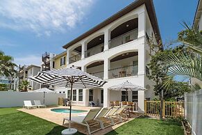 Vitamin Sea by Avantstayminutes From the Beach!