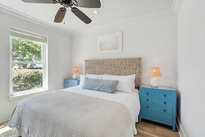 Vitamin Sea by Avantstayminutes From the Beach!