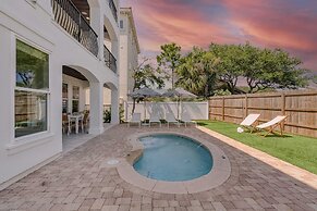 Vitamin Sea by Avantstayminutes From the Beach!