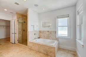 Vitamin Sea by Avantstayminutes From the Beach!