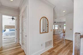 Vitamin Sea by Avantstayminutes From the Beach!