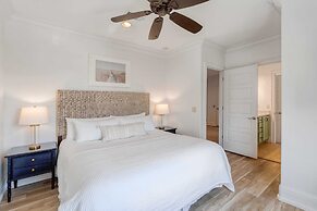 Vitamin Sea by Avantstayminutes From the Beach!