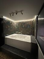 Casa Rosso Suite Hotel