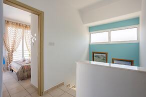 Villa Vitamin Blue in Pernera