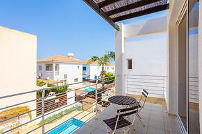 Villa Vitamin Blue in Pernera