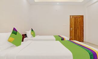 Itsy Hotels Palm Grove By D2V