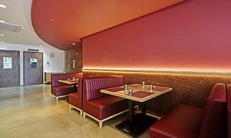 Treebo Premium La Orchid