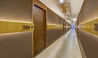 Treebo Premium La Orchid