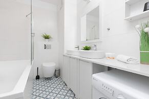 Apartment Sierakowskiego by Renters