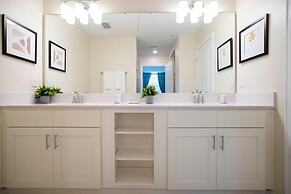 Luxurious 2 Bd Close to Disney @ Storey Lake 204 3131