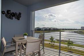 Luxurious 2 Bd Close to Disney @ Storey Lake 204 3131