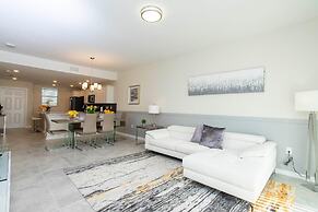 Luxurious 2 Bd Close to Disney @ Storey Lake 204 3131