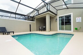 Gorgeous 4Bd Close to Disney w/ Pool @ Storey Lake 4243