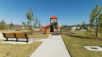 Gorgeous 4Bd Close to Disney w/ Pool @ Storey Lake 4243