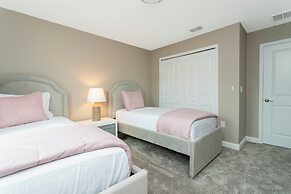 Gorgeous 4Bd Close to Disney w/ Pool @ Storey Lake 4243