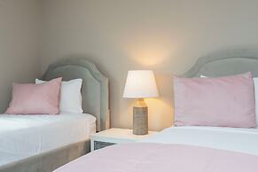 Gorgeous 4Bd Close to Disney w/ Pool @ Storey Lake 4243