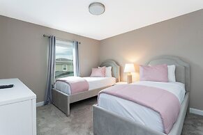 Gorgeous 4Bd Close to Disney w/ Pool @ Storey Lake 4243