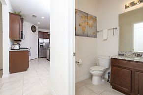 Gorgeous 5Bd w/ Pool & Jacuzzi @ Solterra Resort 6071