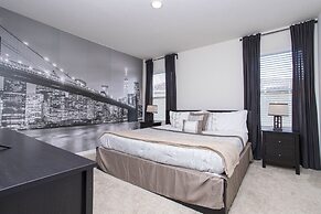 Gorgeous 5Bd w/ Pool & Jacuzzi @ Solterra Resort 6071