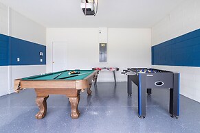 Gorgeous 5Bd w/ Pool & Jacuzzi @ Solterra Resort 6071