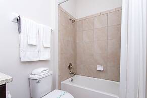 Luxurious 5Bd Single Family w Pool&Jacuzzi @Encore Resort 7432