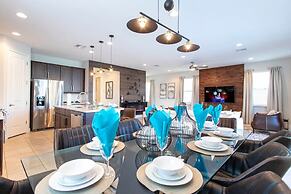 Luxurious 5Bd Single Family w Pool&Jacuzzi @Encore Resort 7432