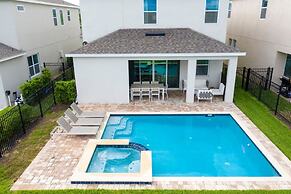 Luxurious 5Bd Single Family w Pool&Jacuzzi @Encore Resort 7432