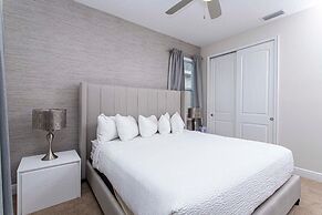 Luxurious 5Bd Single Family w Pool&Jacuzzi @Encore Resort 7432