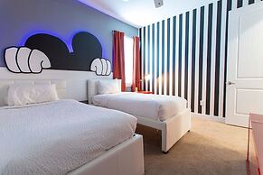 Luxurious 5Bd Single Family w Pool&Jacuzzi @Encore Resort 7432