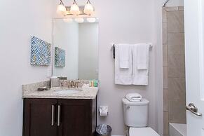 Luxurious 5Bd Single Family w Pool&Jacuzzi @Encore Resort 7432