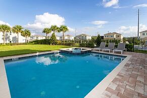 Luxurious 5Bd Single Family w Pool&Jacuzzi @Encore Resort 7432