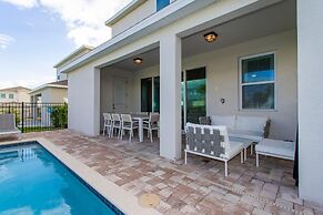 Luxurious 5Bd Single Family w Pool&Jacuzzi @Encore Resort 7432