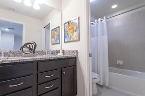 Splendid 5 Bd w/ Screened Pateo & Pool @ Windsor Westside 8921