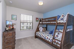 Splendid 5 Bd w/ Screened Pateo & Pool @ Windsor Westside 8921