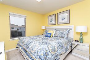 Splendid 5 Bd w/ Screened Pateo & Pool @ Windsor Westside 8921