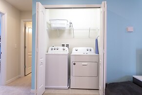 Splendid 5 Bd w/ Screened Pateo & Pool @ Windsor Westside 8921