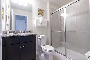 Splendid 5 Bd w/ Screened Pateo & Pool @ Windsor Westside 8921