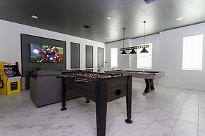 Joyful 8Bd Single Family w Pool @Champions Gate 9262