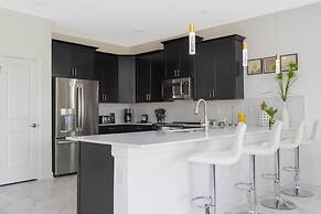 Joyful 8Bd Single Family w Pool @Champions Gate 9262