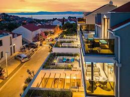 Sutivan Luxury Apartments