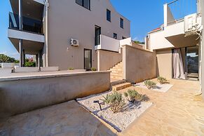 Sutivan Luxury Apartments