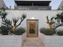 Sutivan Luxury Apartments