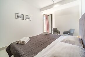 Sutivan Luxury Apartments